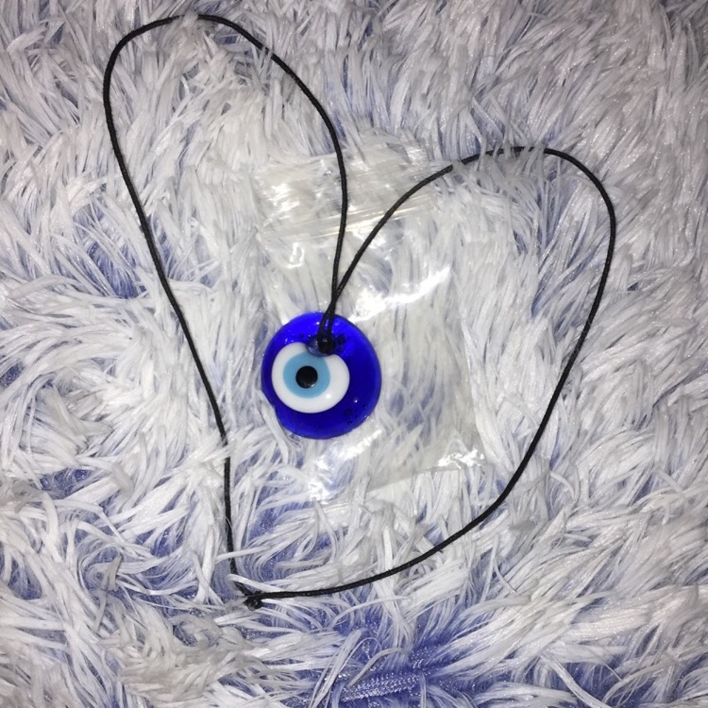 🌸- ONE OF A KIND HANDMADE NECKLACE
